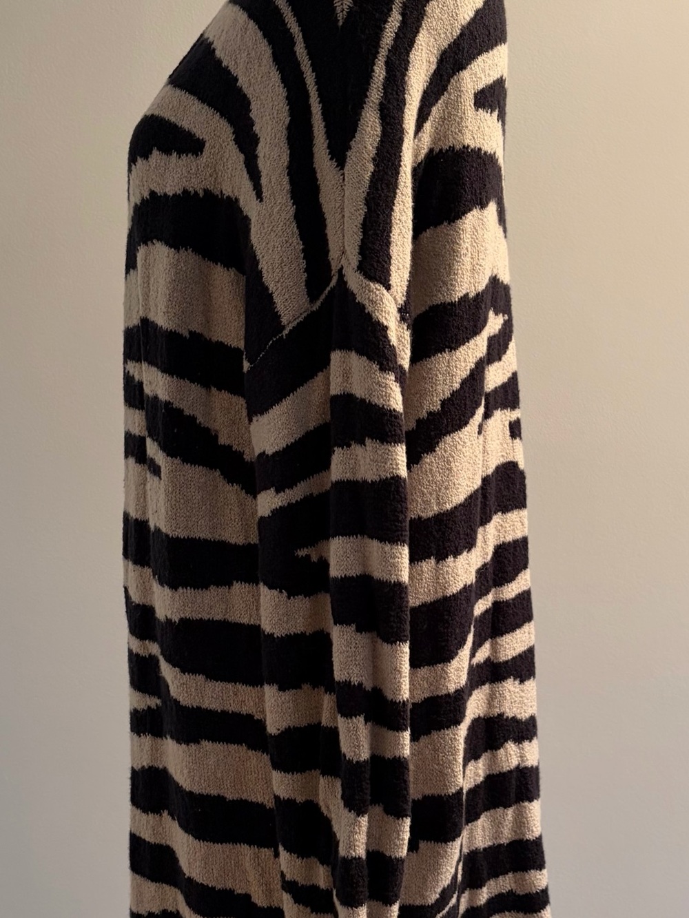 William Rast Open Front Sweater Jacket - Size Large. - Picture 2 of 12